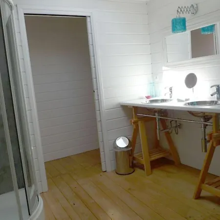 Authentique Avec Cheminee, Terrasse Et Wifi En Charente - Fr-1-653-119 乡村民宿 *