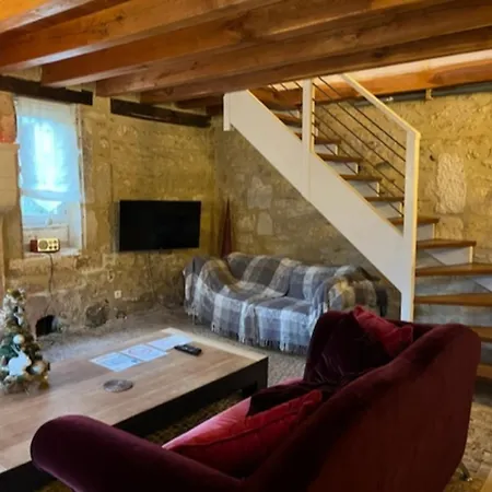 乡村民宿 Authentique Avec Cheminee, Terrasse Et Wifi En Charente - Fr-1-653-119
