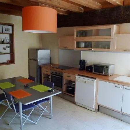 Authentique Avec Cheminee, Terrasse Et Wifi En Charente - Fr-1-653-119 *