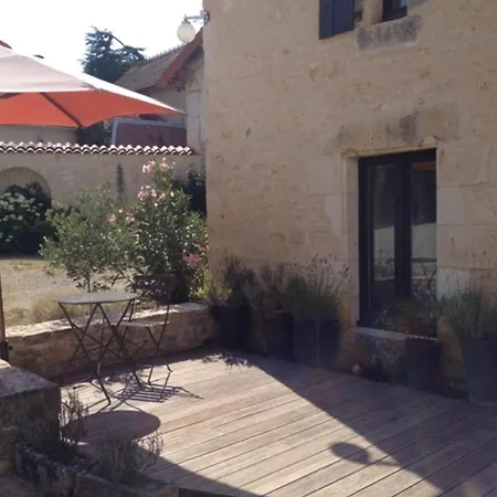 乡村民宿 Authentique Avec Cheminee, Terrasse Et Wifi En Charente - Fr-1-653-119 Rivieres (Charente)